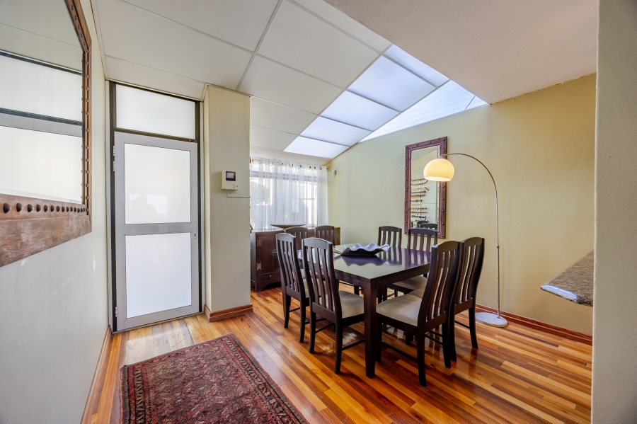 2 Bedroom Property for Sale in Lagoon Beach Western Cape